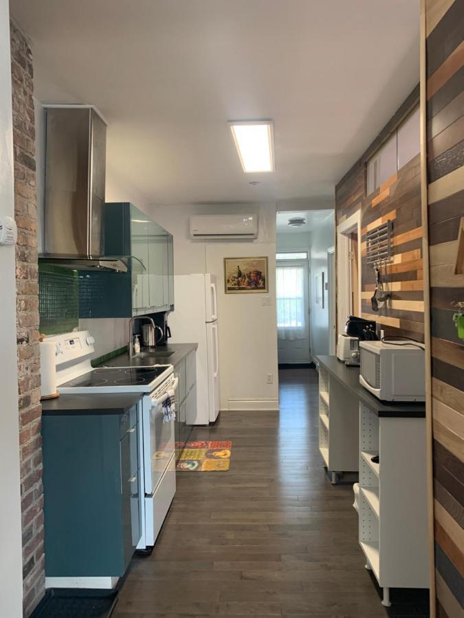 Le 2316-1 Un Leilighet Saint-Hyacinthe Eksteriør bilde